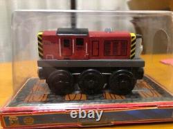 Thomas & Friends the Tank Engine Salty Wooden Rail Series RC2