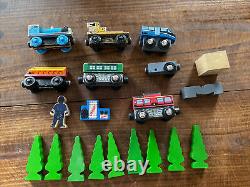 Thomas The Tank Engine & Friends Wooden Toy Train Tracks and Accessories