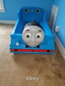 Thomas The Tank Engine Toddler Bed by Step2 Pick up only