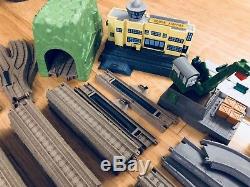 Thomas The Tank Engine Train Set Huge Lot Hit Toy Company Station Tracks