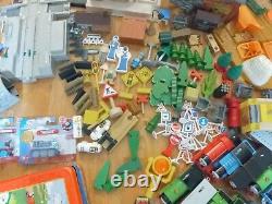 Thomas The Train TRACKMASTERS, WOODEN / BRIO / FLAT & MAGNET GIGANTIC LOT