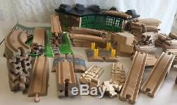 Thomas The Train Tank Engine Wooden Track Trains Structures 200+ Pieces