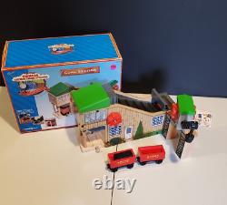 Thomas Train & Friends Tank Engine Wooden Railway Coal Station Cargo Cars with Box