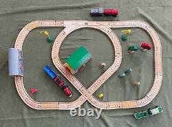Thomas Wooden Railway AROUND THE BARREL LOADER Train Set + EXTRAS Clickity Clack