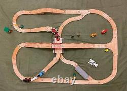 Thomas Wooden Railway Mountain Tunnel Set Clickity Clack RARE 100% Complete