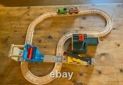 Thomas Wooden Railway REG AND PERCY AT THE SCRAPYARD SET Tale Of The Brave