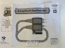 Thomas Wooden Talking Railway Series KNAPFORD STATION RFID Gold Magnet Train Set