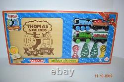 Thomas and & FriendsHoliday Gift Pack wood Collector's Wooden BoxLC9803 NEW