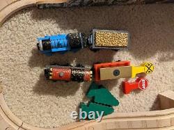 Thomas and Friends Wooden Railway Gold Mine & Mountain Set 2008 GENTLY USED