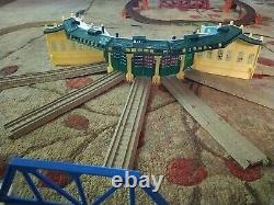 Thomas at Tidmouth Sheds Track-Master with Misty Island track bridge Working Con
