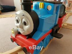 Thomas the Tank Engine Ride On Train Peg Perego + New Battery Super Rare Toy