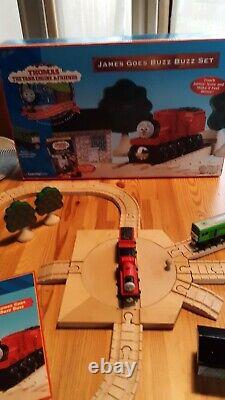 Thomas the Tank Engine and Friends James Goes Buzz Buzz Set 1999 EUC with Box