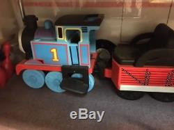 Thomas the Tank Engine and Friends, Ride on train with track and extras