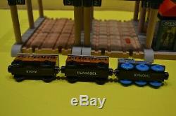 Thomas the Tank Engine and Friends Talking Wooden Knapford Station New