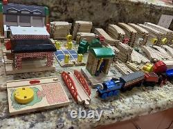 Thomas the Train Engine and Friends Wooden Trains, Track, and Set 171 Pieces