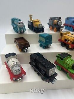 Thomas the Train & Friends Magnet Lot Die Cast 14 Pieces