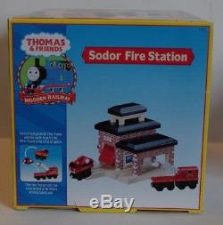 Thomas the Train & Friends Tank Engine Wooden Railway Sodor Fire Station 36 NEW