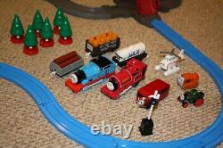Thomas the Train Giant Set Motorized Road & Rail System Tomy 100% Complete