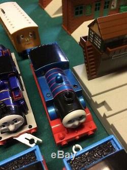 Thomas the train huge lot with expansion packs