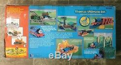 Tomy Thomas ULTIMATE SET Motorized Road & Rail system 161 Pieces Toys R US