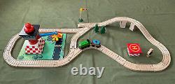 Vintage Thomas Wooden Railway SODOR AIRFIELD SET Clickity Clack Train Track